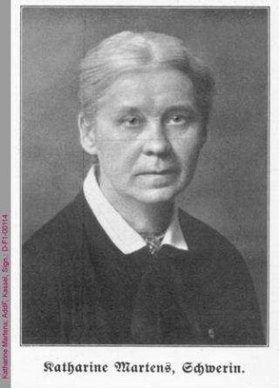Porträt von Katharine Martens