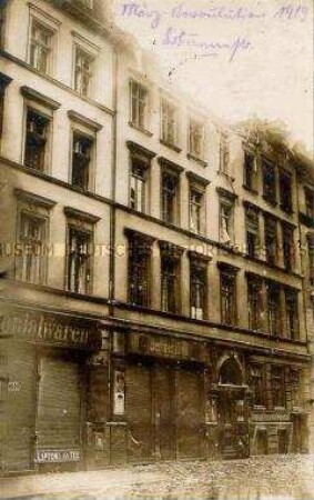 Stark beschädigtes Haus in der Blumenstraße