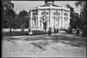 Paris. Jardin des Champs-Élysées. Théâtre Marigny