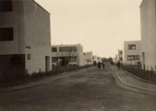 Eröffnung der Dammerstocksiedlung. Durchgangsstraße