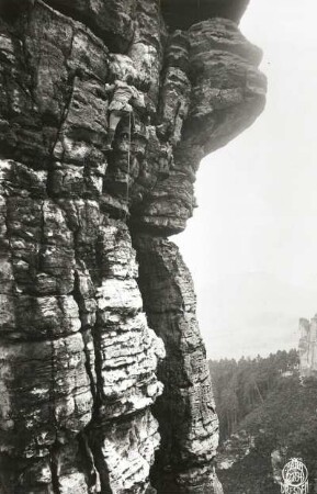Sächsische Schweiz, Rathener Gebiet. Vorderer Gansfels. Seilschaft Bruno Henning am Südwestweg (VIIc)