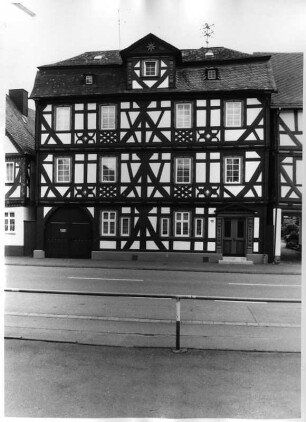 Leun, Limburger Straße 19