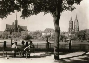 Breslau, Stadtansicht : Breslau (Wroclaw/Polen). Stadtteilansicht mit Kreuzkirche (links) und Dom über die Oder. Blick zur Breslauer Dominsel von der Holteihöhe