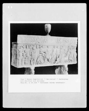 Sarkophag mit Bacchus und Ariadne