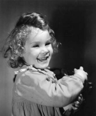Kinderbilder. Porträt eines kleinen Mädchens