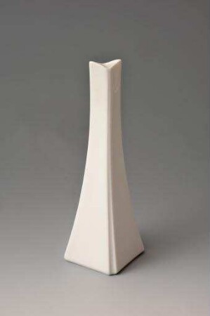 o.A. (Vase)