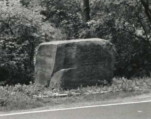 Waldheim. Napoleonstein der Gemeinde Schönberg, Granulit