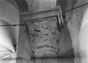 Christus mit Aposteln?