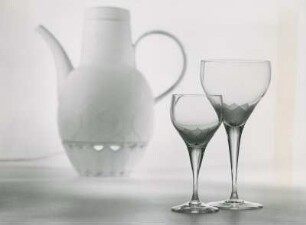 Trinkglasserie "Lotus" von Richard Latham mit Dekor von Bjørn Wiinblad