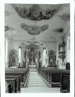 katholische Pfarrkirche innen nach Osten