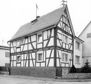 Fachwerkwohnhaus; Ranstadt, Borngasse 1