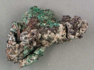 Malachit a. gediegen Kupfer n. Cuprit