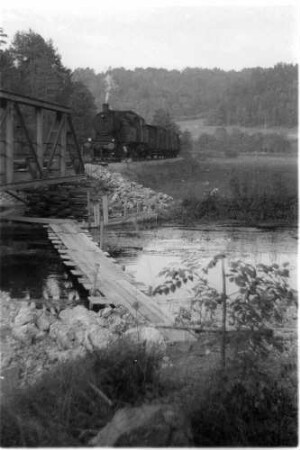 Veringenstadt, Dampflok 15 (1940 - 1965), Erneuerung einer Eisenfachwerkbrücke von 1908