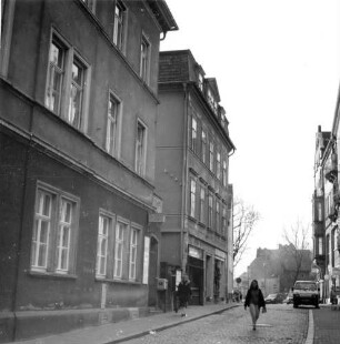 Bad Schandau, Poststraße 7. Wohnhaus mit Ladeneinbauten (1880/1889). Straßenansicht von Osten