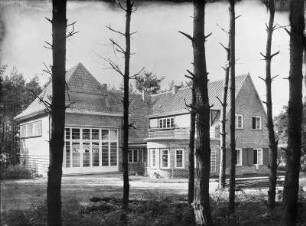 Güstrow, Heidberg 15. Atelierhaus am Inselsee (Barlach-Haus) (1930/1931; A. Kegebein)