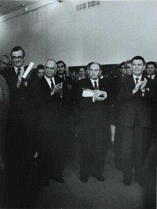 Kurt Hager : Eröffnung der Gemäldeausstellung von Clara de Jong im Berliner Club der Kulturschaffenden