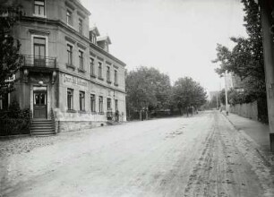 Mobschatz (Dresden-Mobschatz), Elbhangstraße 12. Gasthof Mobschatz (1897/1898). Straßenansicht