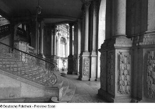 Dresden-Altstadt. Zwinger (1709-1728; M. D. Pöppelmann, B. Permoser). Wallpavillon. Treppenhaus