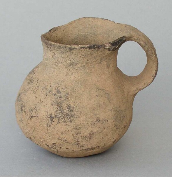 Clay vessel