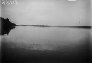 Flusslandschaft : Blick über den Kongo