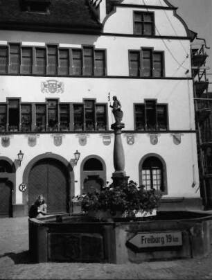 Staufen: Rathaus am Marktplatz