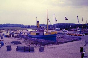 Damp: Flüchtlingsdampfer "Albatros"
