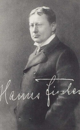 Porträt Hanns Fischer : Porträt Hanns Fischer (1865-1952; Regisseur). Fotografie (Weltpostkarte mit Druckautogramm). Dresden, Druck 1907
