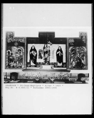 Altar, Mittelschrein mit Madonna zwischen Mönchen
