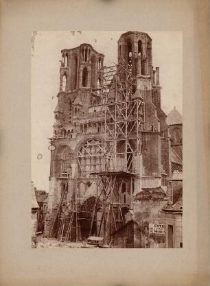 Kathedrale, Laon: Westfront während Wiederherstellung um 1853