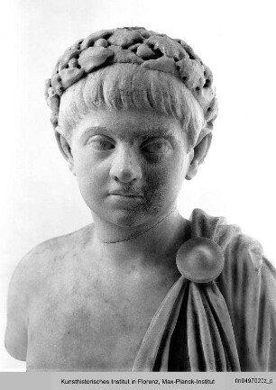Knabenbüste mit Lorbeerkranz (Kopf: Marcus Aurelius Fulvus Antoninus?) : Knabenkopf mit Lorbeerkranz (Marcus Aurelius Fulvus Antoninus?)