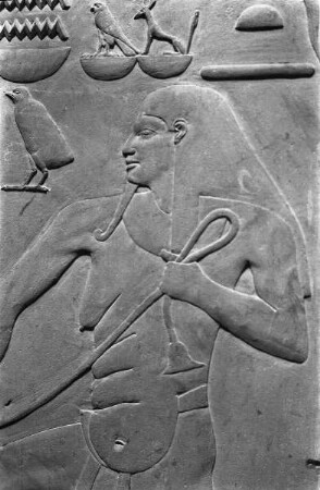 Zehn Sitzfiguren Sesostris I als Osiris — zweite Sitzfigur?