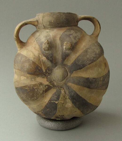 Clay vessel