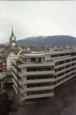 Freiburg: Rundblick vom Dach des KG II