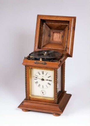 Tischuhr mit Spielwerk