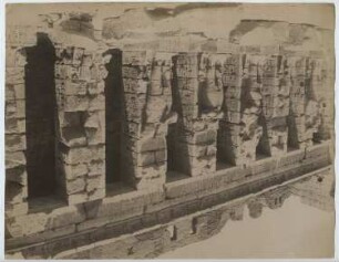Totentempel des Ramses III. in Medinet Habu, Luxor (Theben-West): Ansicht, Erster Hof