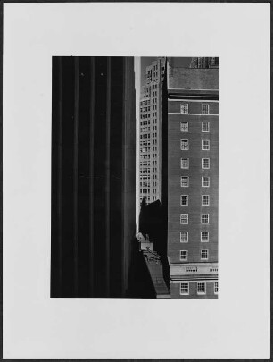 Blick zwischen Hochhäuser, New York