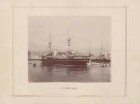 Kriegsschiff "S. Martino" im Hafen von Genua