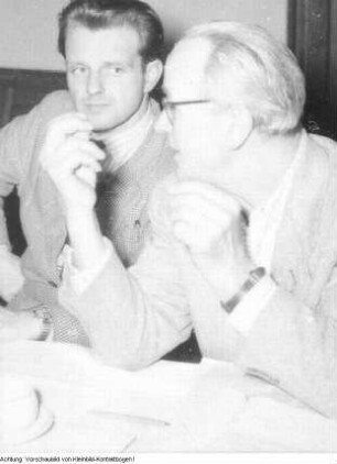 Dresden. Wolfgang Uhlmann (3. links vom Redner), Großmeister im Schach während des internationalen Schachturniers in Dresden, 1956 & Sport, 1956-1957