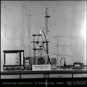 Versuchsaufbau zur Behandlung brennbarer alpha-Abfälle durch anodische Oxidation in der Abteilung Radioaktive Abfälle (ABRA)