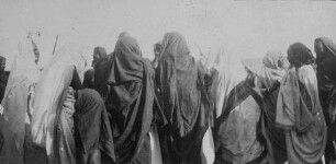 Dorfbewohner an der Holzstation vor Renk [Reise nach dem Sudan, Band 1]