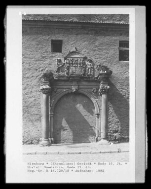 Gericht — Portal