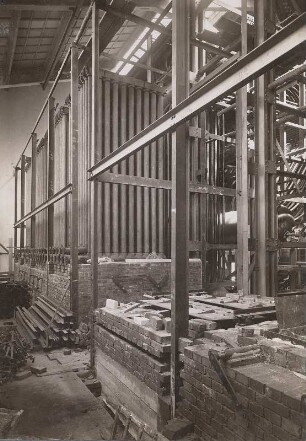 Kessel 21, W.II - Montage; Vorwärmer nach Aufstellung der Register