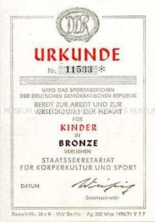 Vordruck einer Urkunde zum Sportabzeichen "Bereit zur Arbeit und zur Verteidigung der Heimat" für Kinder in Bronze