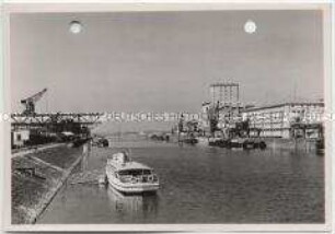 Karlsruhe, Speicher am Rheinhafen