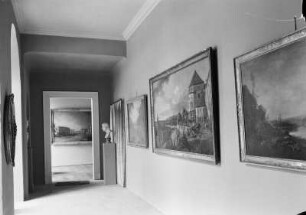 Schloss Pillnitz, Bergpalais, Galerie : Galerie mit Bildern Canaletto's. Interimsquartier der Dresdner Gemäldegalerie in Schloss Pillnitz