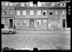 Greifswald, Johann-Sebastian-Bach-Straße 5. Wohnhaus. Straßenfront