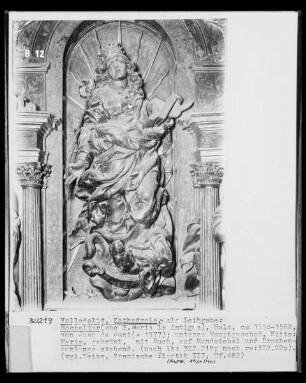 Hochaltar, unteres Hauptgeschoss, Mitte: Mondsichelmadonna