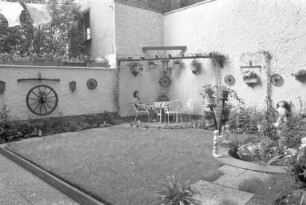 Hinterhofwettbewerb des städtischen Gartenbauamts zur Verbesserung und Begrünung von Innen- und Hinterhöfen