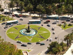 Rondell am Prachtboulevard Paseo del Parque