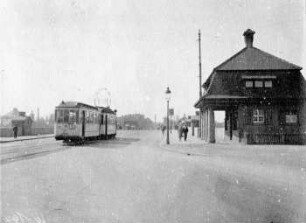 Leipzig: Brückenhäuschen Zeppelinbrücke